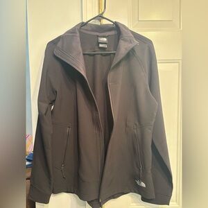 Women’s Northface windwall black jacket